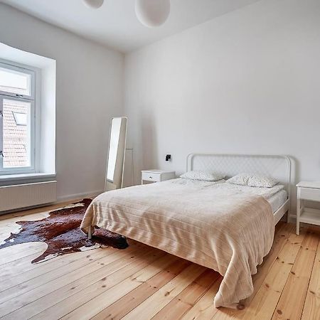 Spacious 2-Bedroom Flat In Old Town By Urban Rent VNO Kültér fotó