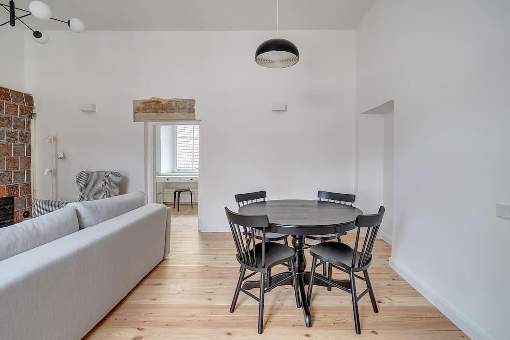 Spacious 2-Bedroom Flat In Old Town By Urban Rent VNO Kültér fotó