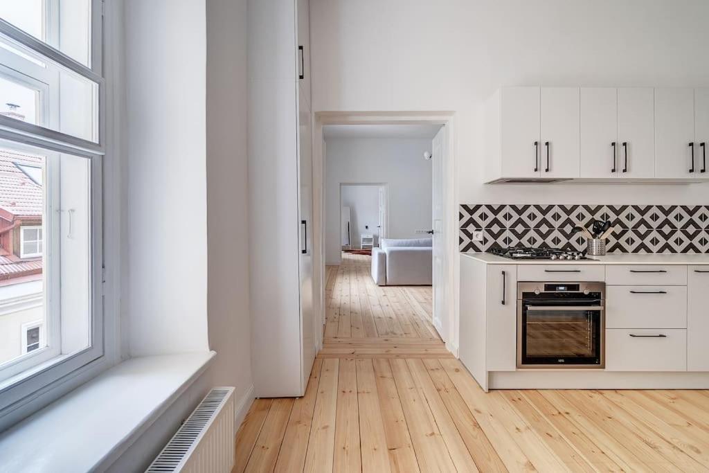 Spacious 2-Bedroom Flat In Old Town By Urban Rent VNO Kültér fotó