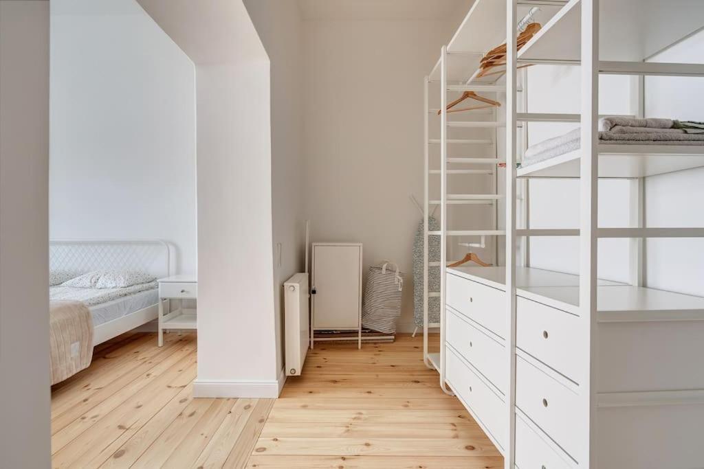 Spacious 2-Bedroom Flat In Old Town By Urban Rent VNO Kültér fotó